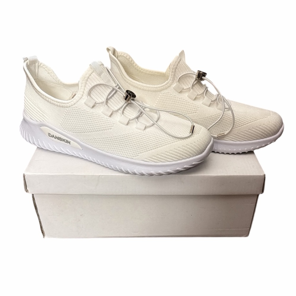 NWT Danskin Women's White Sneakers
